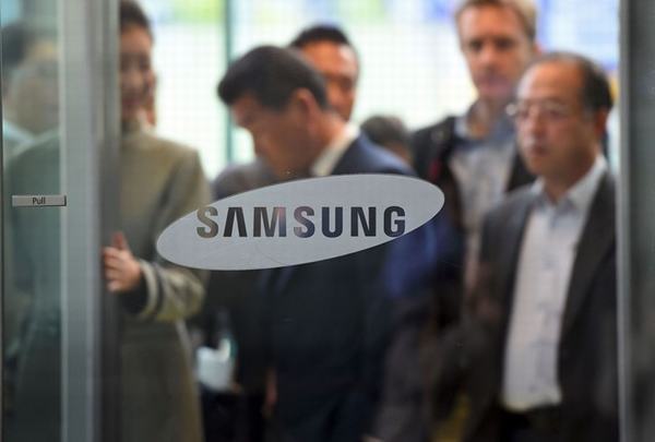 Lãnh đạo Samsung bị triệu tập vì bê bối của Tổng thống Hàn