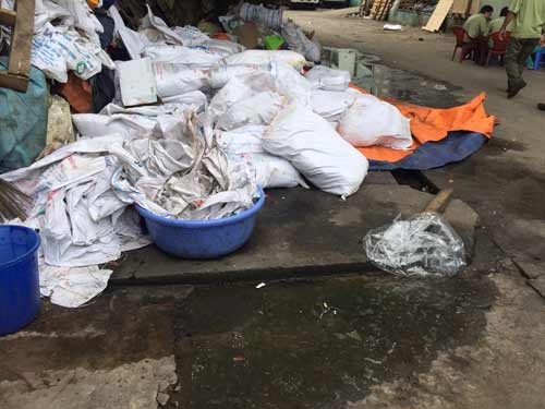Phát hiện nhiều tấn mứt bẩn ở Sài Gòn chuẩn bị bán ra thị trường
