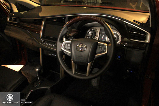 Toyota Innova phiên bản cao cấp giá từ 655 triệu có gì hay?