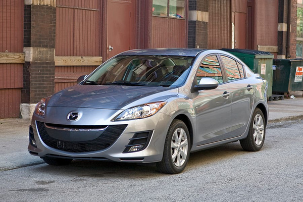 Hơn 173.000 chiếc Mazda2 và Mazda3 bị triệu hồi vì nguy cơ vỡ ghế