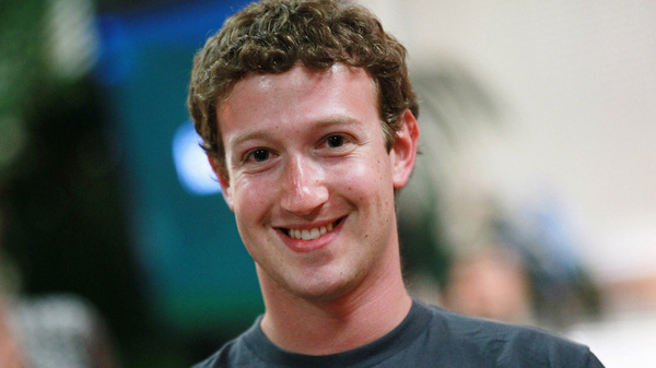 Kiếm triệu đô mỗi ngày, ông chủ Facebook gây bất ngờ với xế hộp thường dùng