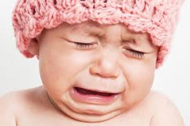 Mẹo dỗ trẻ sơ sinh nín khóc nhanh không tưởng