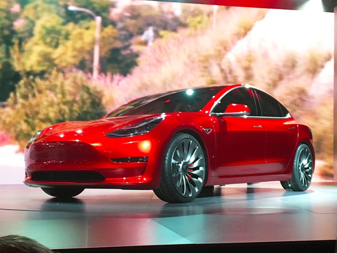'Tesla Model 3 bị nghi không sản xuất đúng hẹn