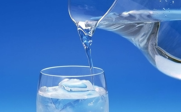 5 loại nước uống gây bệnh tật đầy người nếu dùng ngay khi thức dạy buổi sáng