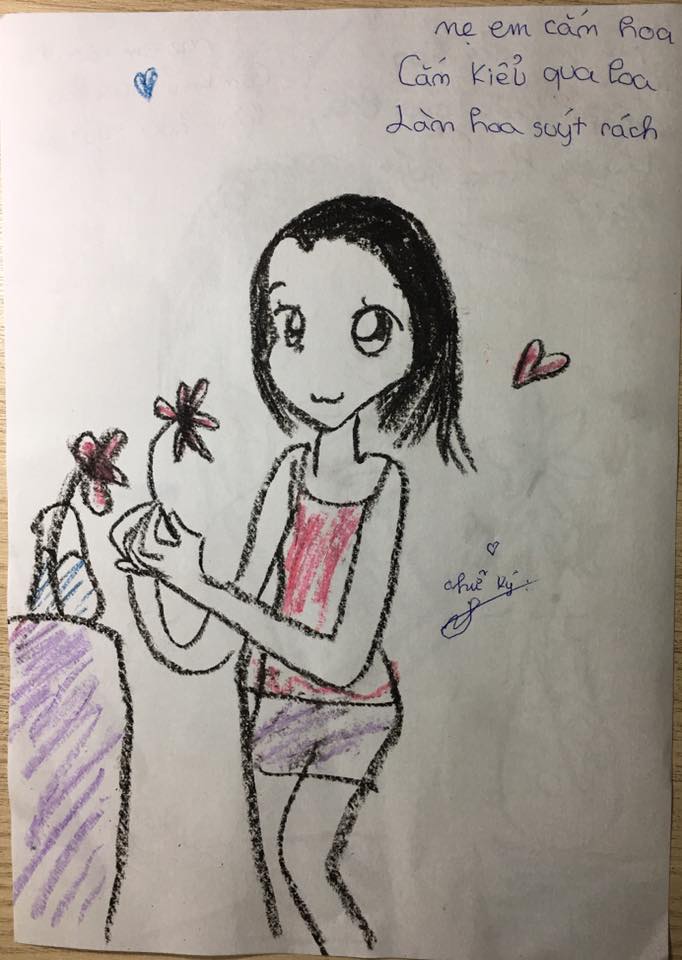 Bé gái 9 tuổi với biệt tài vẽ tranh, làm thơ về mẹ khó ai sánh kịp