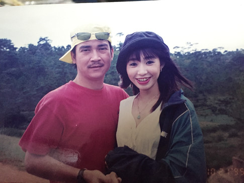 Ca sĩ Hà My: Hoài Linh yêu tôi khi đã có vợ