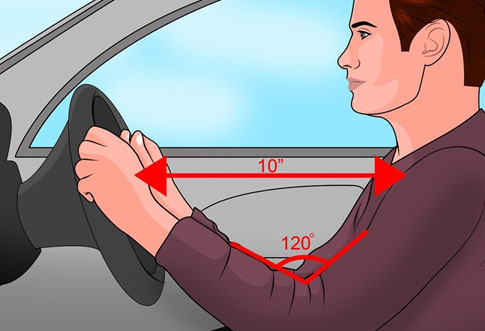 Cách chỉnh tư thế ngồi phù hợp khi điều khiển ô tô