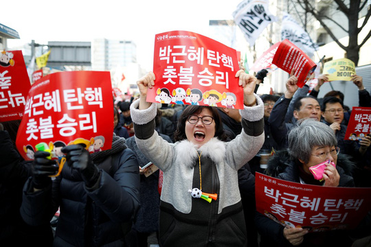 Cuộc đời quá thăng trầm của bà Park Geun-hye