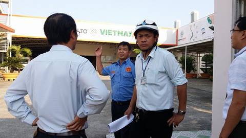 Những người Trung Quốc làm gì ở công trình xây dựng trái phép tại Đà Nẵng?