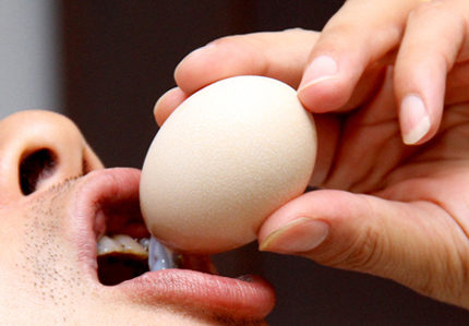 Bồi bổ trứng ung để 'sung sức' có nguy cơ mắc bệnh ung thư