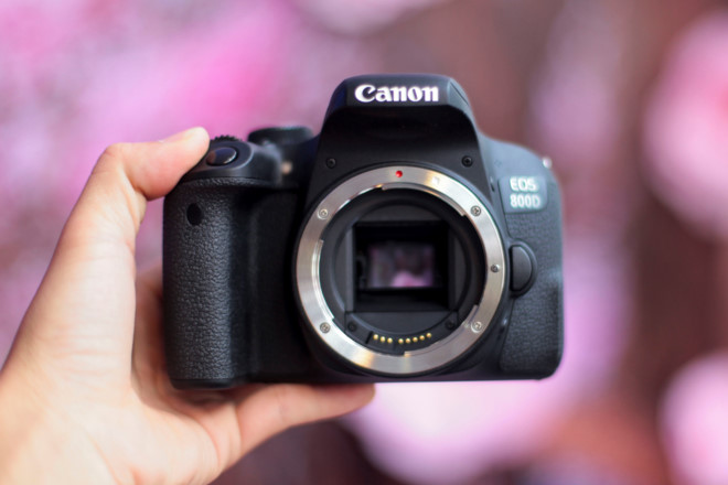 Canon đem loạt máy ảnh giá rẻ về Việt Nam