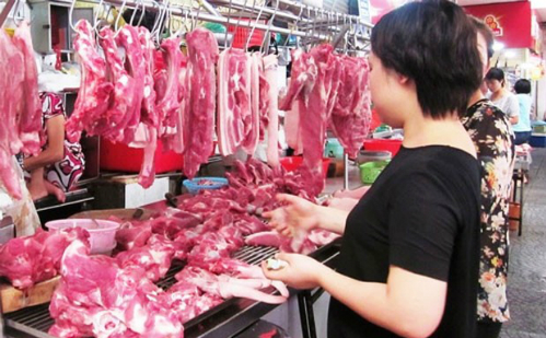 ‘Giải cứu' thịt heo: Người Việt ưu tiên dùng thịt heo Việt