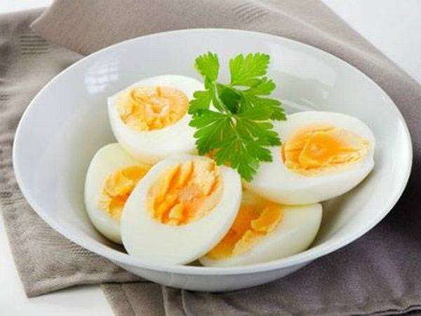 Đây là nguyên nhân vì sao các chuyên gia sức khỏe khuyên bạn nên ăn trứng vào buổi sáng