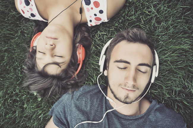 'Để bảo vệ đôi tai của bạn, hãy làm ngay 5 điều này khi nghe nhạc trên smartphone