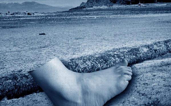 16 chiếc chân người trôi dạt vào bờ biển: Bí ẩn rùng mình chưa có lời giải đáp của thế kỷ 21