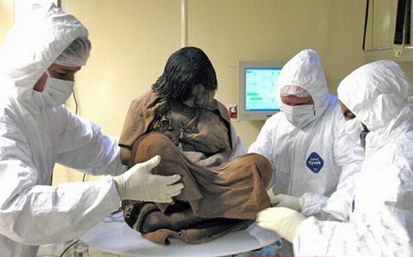 Bé gái được chôn 500 năm trước xác vẫn vẹn nguyên, 1 sợi tóc làm rõ ‘cái chết bí ẩn’
