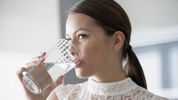 Nếu bạn uống thức nước này buổi sáng sẽ già hơn 25 năm so với tuổi và hay ốm đau bệnh tật