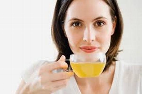 Nguy hiểm tiềm ẩn khi uống hơn 3 cốc trà xanh mỗi ngày