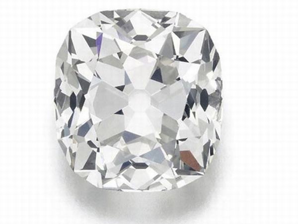 Nhẫn kim cương mua ở chợ trời 300 nghìn bán được giá 19 tỉ đồng