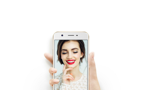 Những smartphone selfie “ảo tung chảo”, giá dưới 6 triệu đồng