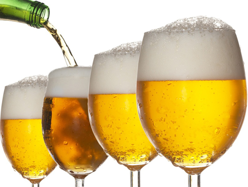 Uống bia giải khát ngày hè coi chừng sốc nhiệt, suy giảm não bộ