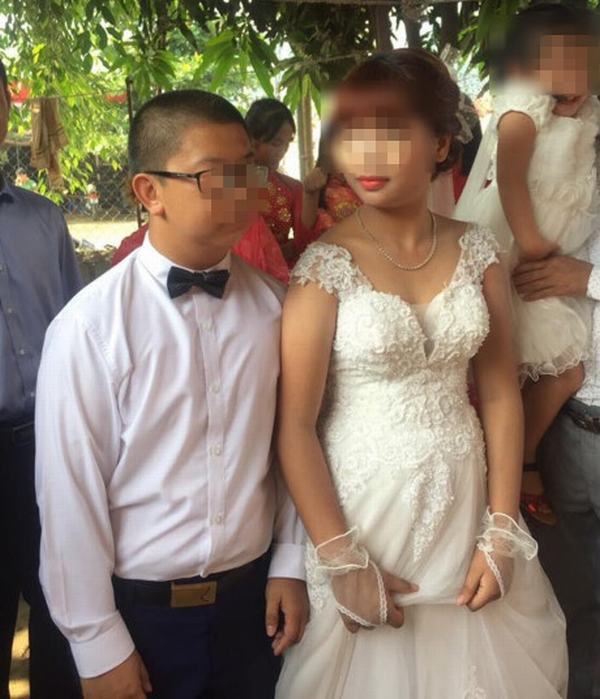 Xôn xao đám cưới của cô dâu Sơn La 15 tuổi với chú rể người Trung Quốc