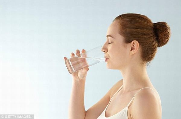 Cảnh báo: Uống nước khi không khát có thể giết bạn bất cứ lúc nào
