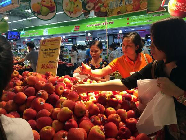 Chi 8.500 tỷ đồng nhập trái cây: Người Việt 