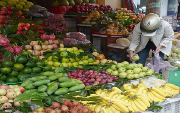 Chi 8.500 tỷ đồng nhập trái cây: Người Việt 