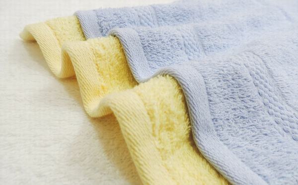Giặt chung quần áo, dùng chung khăn tắm có thể lây sùi mào gà