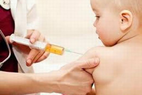 Thực hư việc tiêm vaccine khiến trẻ bị tự kỷ, động kinh?