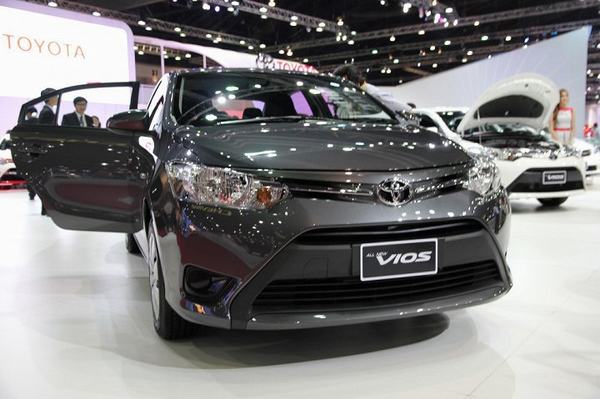 Chậm triệu hồi 20.000 xe dính lỗi túi khí, Toyota đang coi thường người tiêu dùng Việt Nam?
