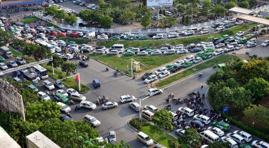 Thử nghiệm giải pháp giảm kẹt xe ở cổng sân bay Tân Sơn Nhất - Một Thế Giới.