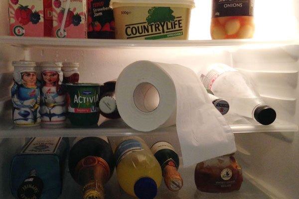 Biết điều này chắc chắn bạn sẽ để 2 cuộn giấy vệ sinh vào tủ lạnh ngay lập tức