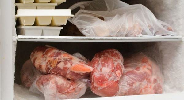 Thịt bảo quản trong tủ lạnh chỉ tới thời điểm này là nên ném bỏ kẻo rước ung thư vào cho cả gia đình