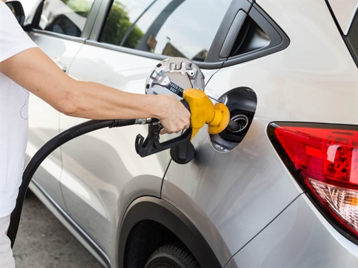 Đổ xăng vào ôtô chạy dầu gây hậu quả thế nào?
