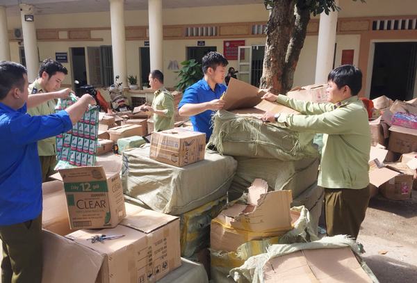 Lạng Sơn: Tiêu hủy lượng lớn hàng lậu, hàng cấm trị giá gần 5 tỷ đồng