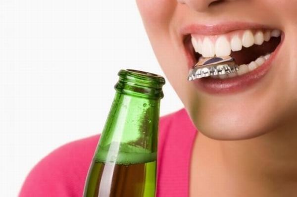 Những thói quen khiến răng bị xỉn, vàng, xấu xí và dễ bị sâu răng ít người biết