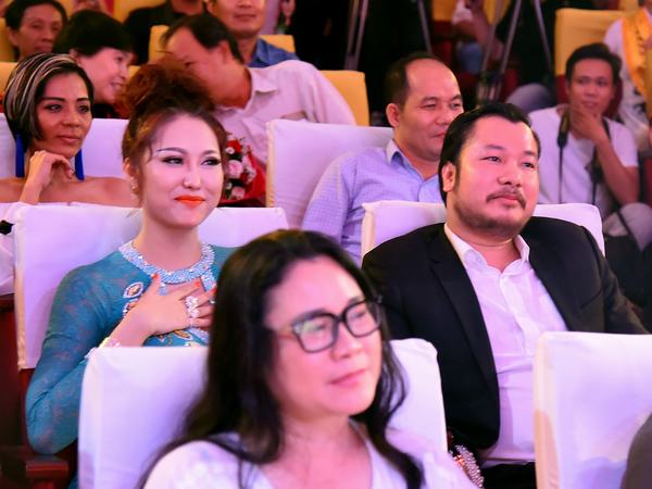 Phi Thanh Vân công khai bạn trai doanh nhân, dự định kết hôn lần ba