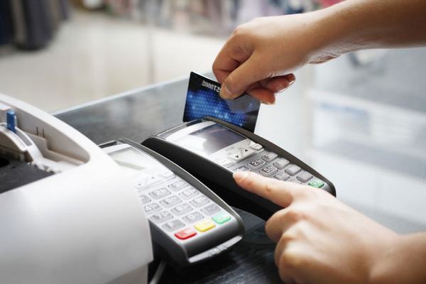 Quá lãng phí khi thẻ ATM chỉ dùng để... rút tiền!