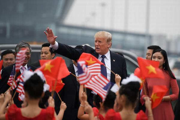 Forbes: Việt Nam thành công nhất trong chuyến thăm châu Á của Tổng thống Trump