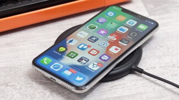 iPhone X bị 'hét giá' hơn 50 triệu ngày đầu mở bán