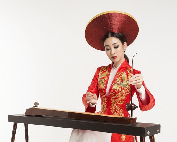  Đỗ Mỹ Linh tích cực quảng bá hình ảnh Việt Nam tại Miss World 2017. 