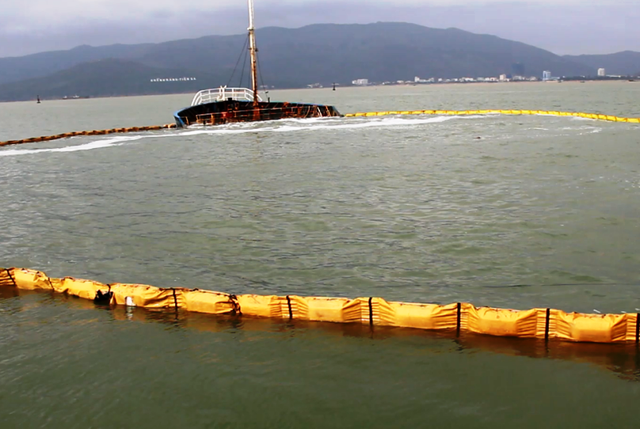 Vì sao 10.000 lít dầu DO trong tàu đắm ở Quy Nhơn biến mất kỳ lạ?