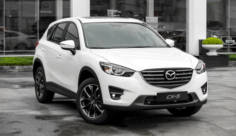 Vừa đầu tháng tăng giá, cuối tháng Mazda đã giảm giá 'sập sàn'