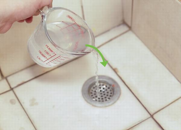 3 mẹo vệ sinh nhà tắm sạch sẽ, an toàn cho sức khỏe