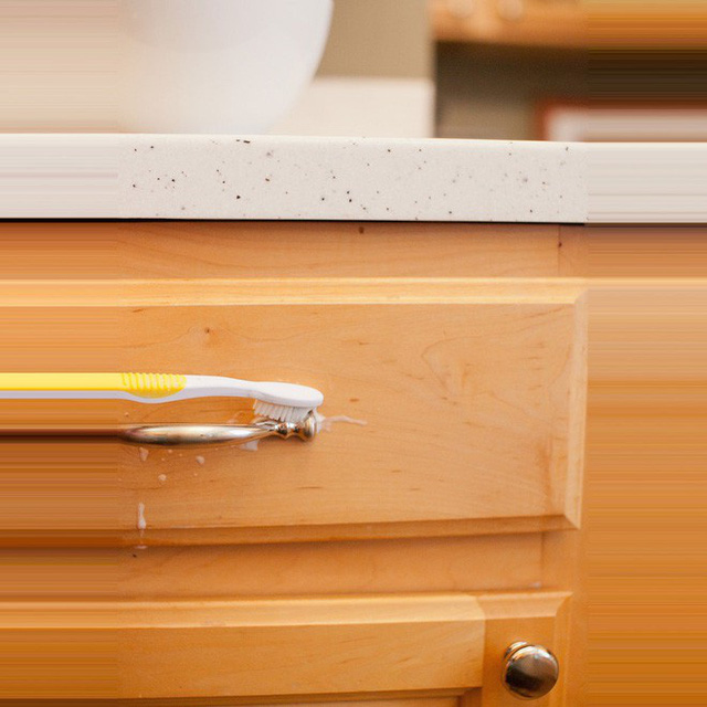 Cách làm sạch tủ bếp bằng gỗ chỉ trong tích tắc với 5 bước đơn giản