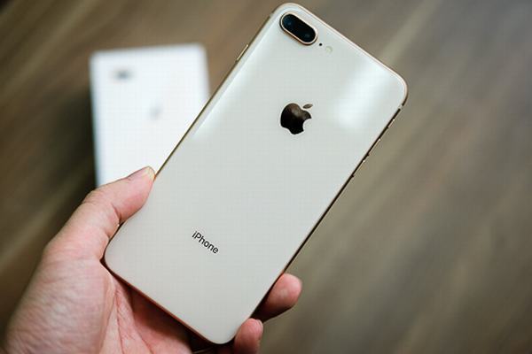 Điện thoại iPhone giảm giá mạnh ngay đầu mùa mua sắm cuối năm