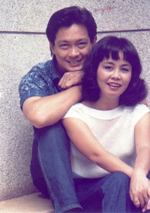  Dù thế nào, NSƯT Nguyễn Chánh Tín vẫn bên vợ hạnh phúc