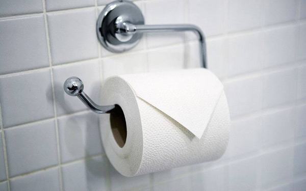 Hóa ra giấy vệ sinh luôn có màu trắng là vì những lý do không ngờ này